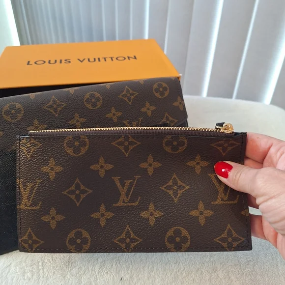 3 PC Monogram Crossbody Set - Picture 4 of 7